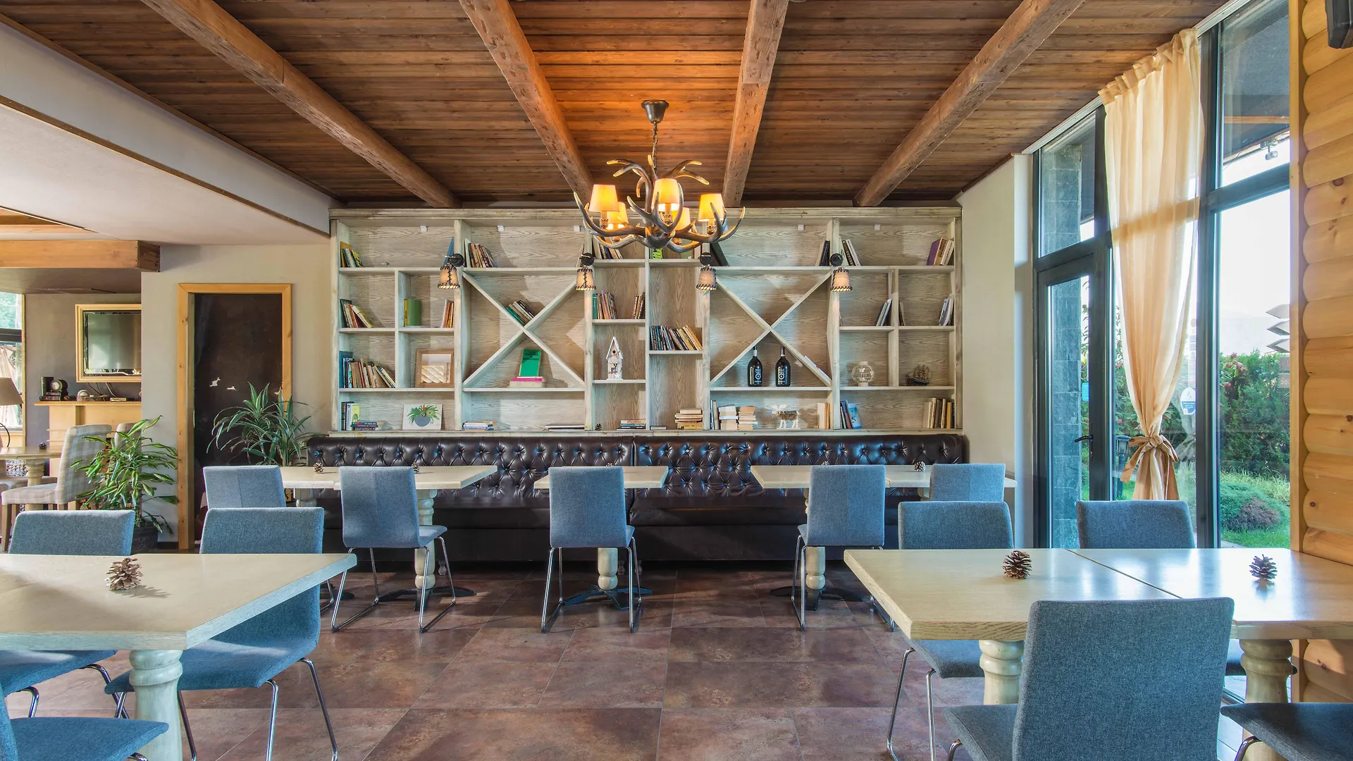 מלון דירות בנסקו Cornelia Deluxe Residence