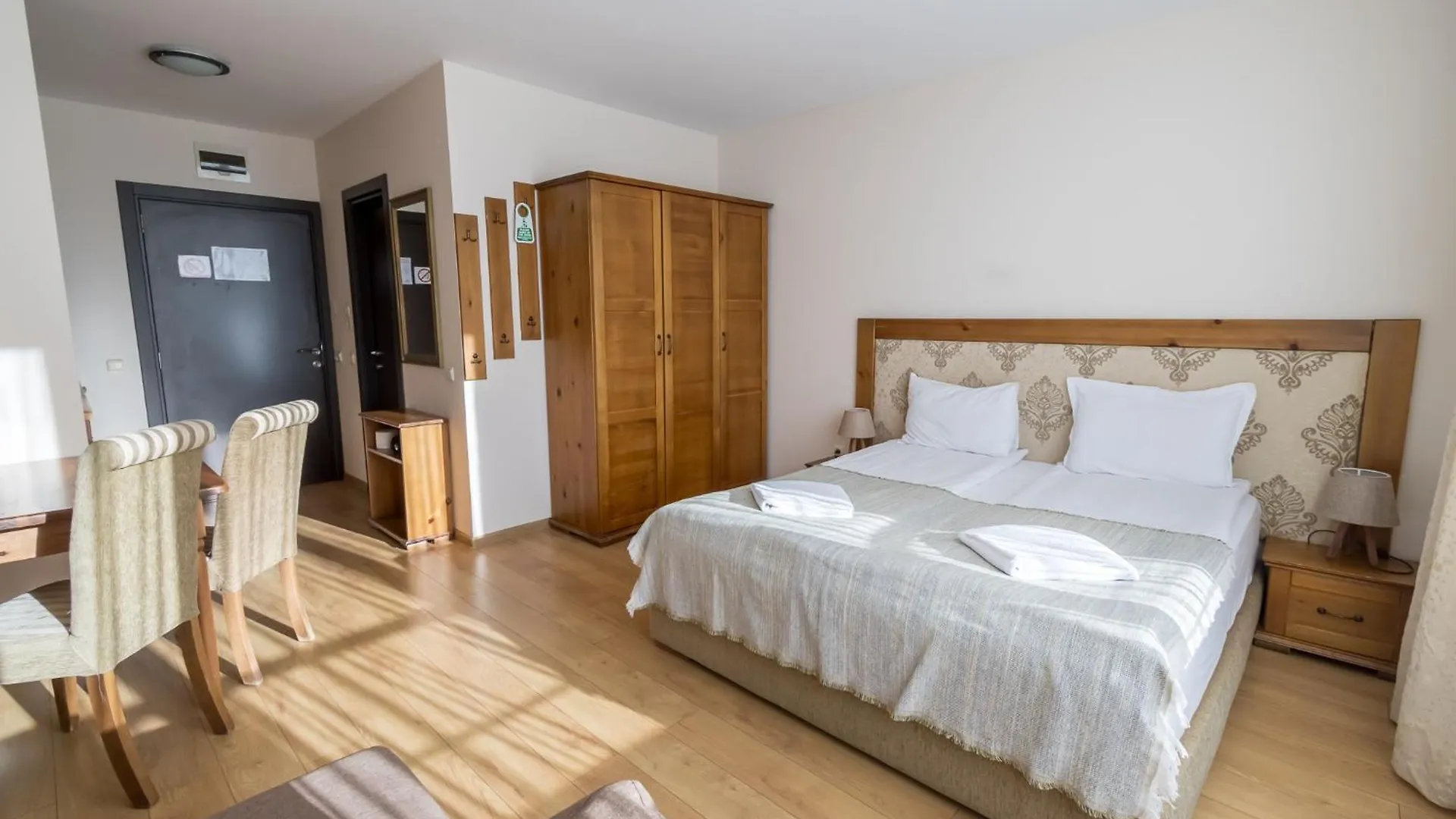 *** Apart Otel Cornelia Deluxe Residence Bansko Bulgaristan