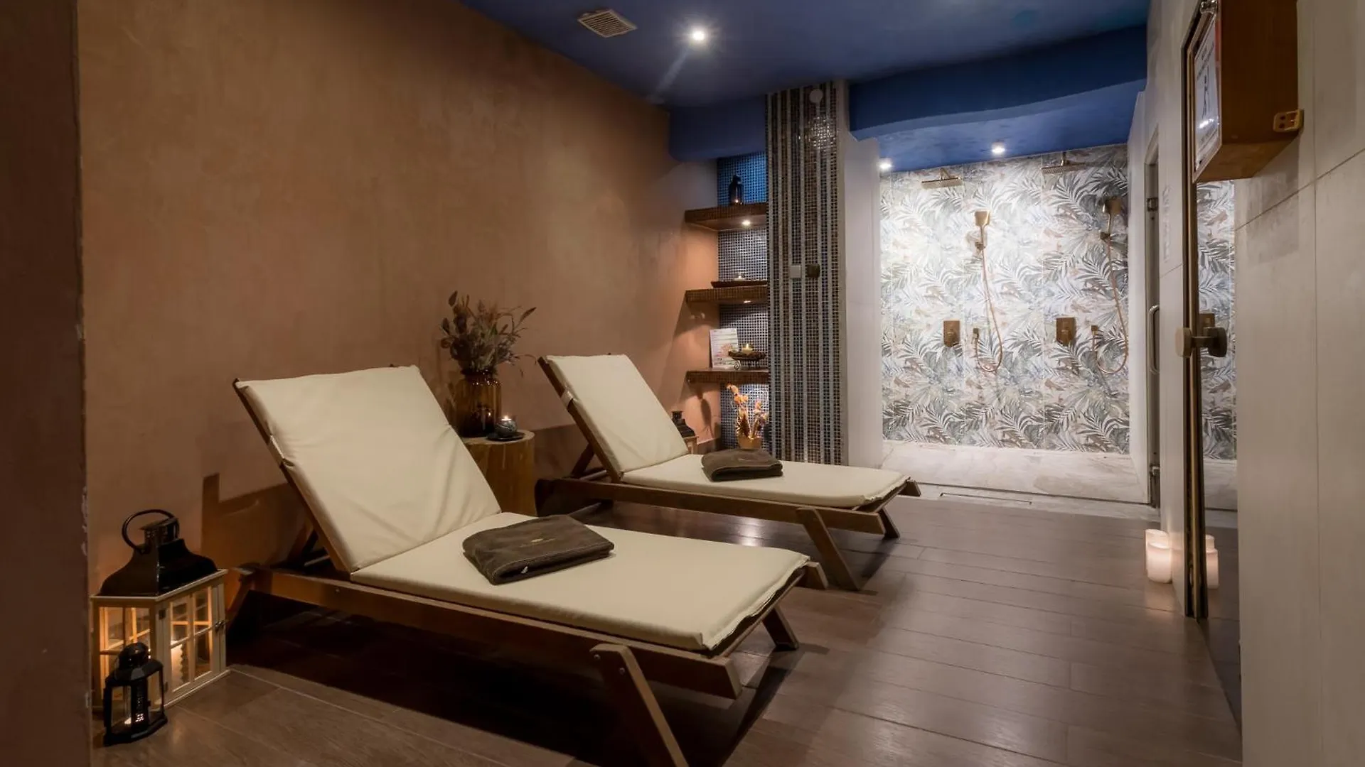 *** Apart Otel Cornelia Deluxe Residence Bansko Bulgaristan