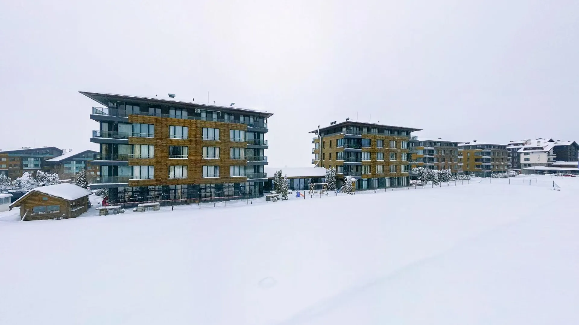 Hotel apartamentowy Cornelia Deluxe Residence Bansko